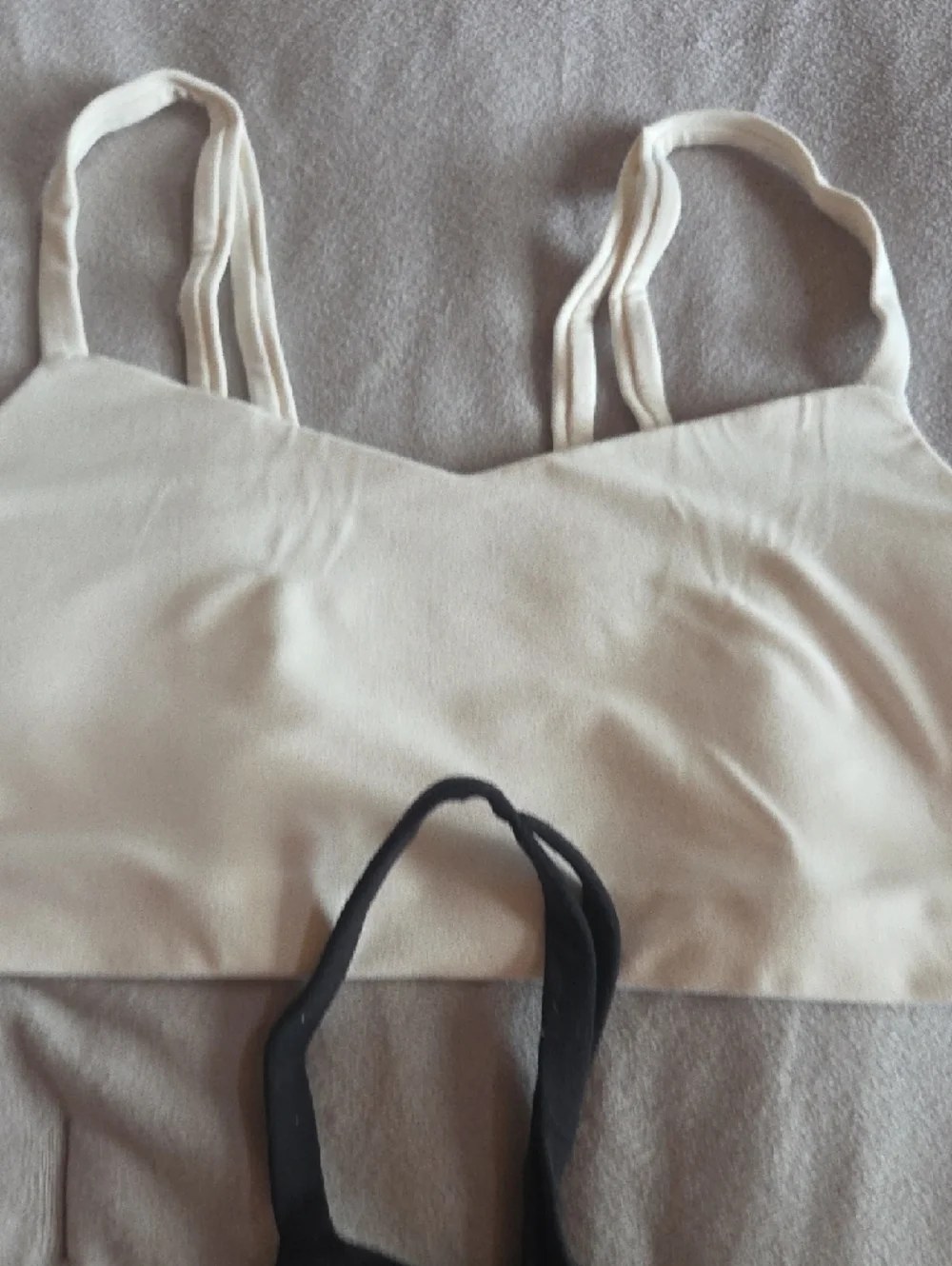 2 Target All In Motion Everyday Soft Light Support Strappy Sports Bras LARGE - Picture 8 of 9